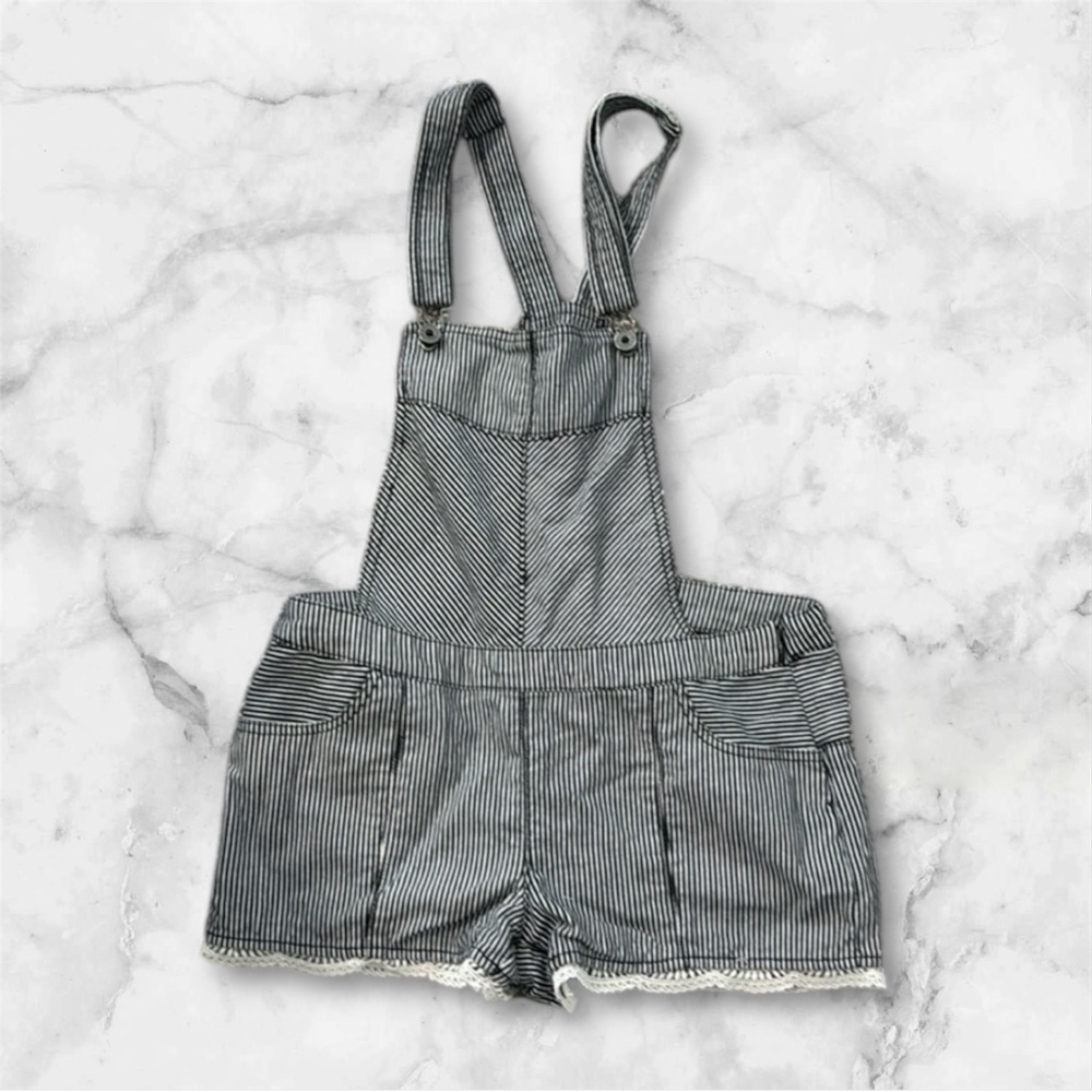 Love fire stripe overalls shorts